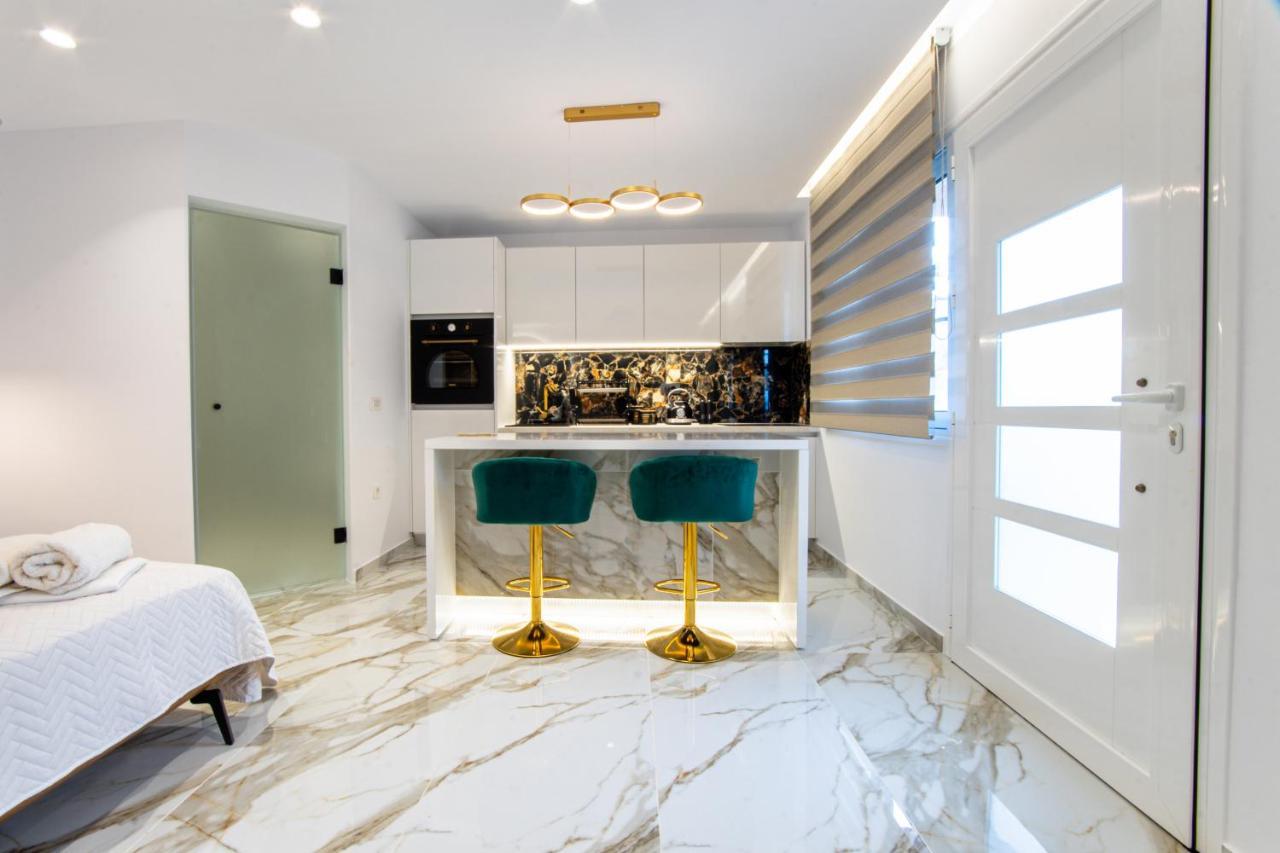 Δvo Luxury Apartment アイオス・ニコラオス エクステリア 写真