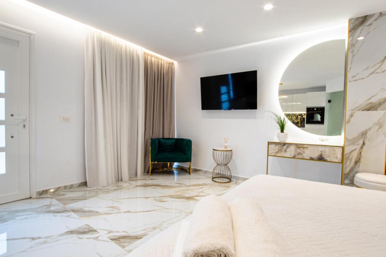 Δvo Luxury Apartment アイオス・ニコラオス エクステリア 写真